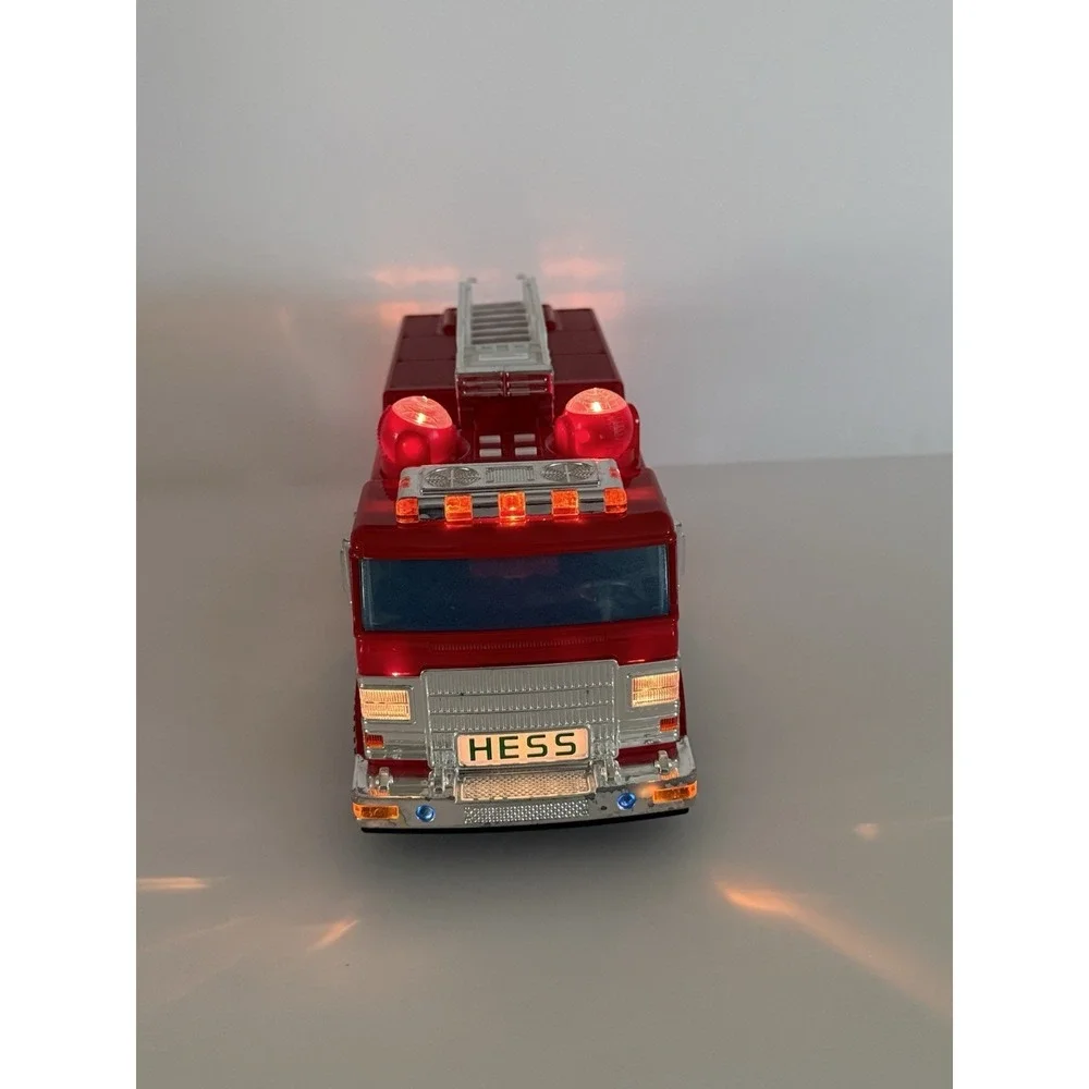 2005 Hess Fire Truck Ladder Lights Sounds Working